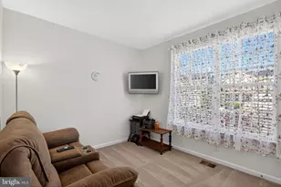 1709 Hudgins Farm Cir, Fredericksburg, VA 22408 - Photo 7