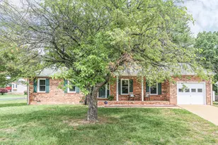 619 Shamrock Dr, Fredericksburg, VA 22407 - Photo 3