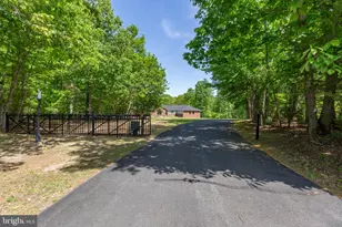 10201 Elys Ford Rd, Fredericksburg, VA 22407 - Photo 7