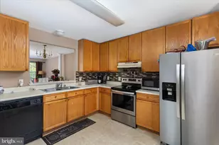 5700 Falls Way Ct, Fredericksburg, VA 22407 - Photo 7