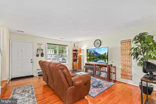 10511 Tidewater Plains Dr, Fredericksburg, VA 22408 - Photo 3
