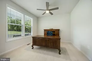 8028 Ashford Dr, Fredericksburg, VA 22407 - Photo 9