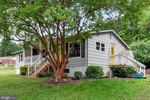 9600 Honeysuckle Rd, Fredericksburg, VA 22408 - Photo 3