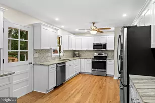 836 Churchill Dr, Fredericksburg, VA 22407 - Photo 9
