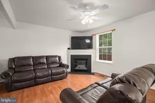 110 Mosby St, Fredericksburg, VA 22408 - Photo 9