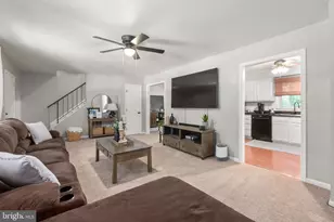 10400 Daniels Ct, Spotsylvania, VA 22553 - Photo 7