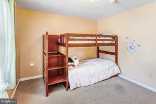 10417 Skinner Hill Dr, Fredericksburg, VA 22408 - Photo 9