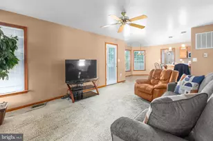10408 Woodlake Ct, Spotsylvania, VA 22553 - Photo 19