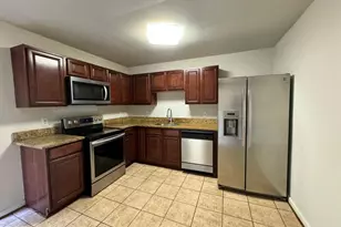 6022 Battlefield Green Dr, Fredericksburg, VA 22407 - Photo 5