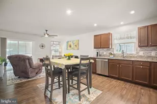 7401 Brentford Ter, Fredericksburg, VA 22407 - Photo 9