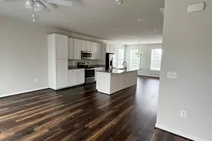 12103 Bowling Farm Ct, Fredericksburg, VA 22407 - Photo 3