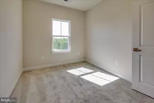 9390 Tanfield Dr, Fredericksburg, VA 22408 - Photo 33