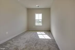 9390 Tanfield Dr, Fredericksburg, VA 22408 - Photo 35