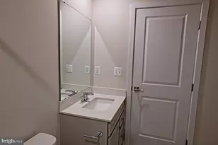 9390 Tanfield Dr, Fredericksburg, VA 22408 - Photo 7