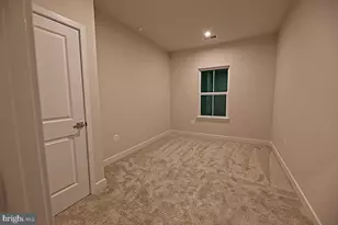 9390 Tanfield Dr, Fredericksburg, VA 22408 - Photo 29