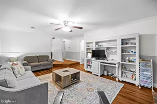 204 Bowen Dr, Fredericksburg, VA 22407 - Photo 7