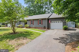 204 Bowen Dr, Fredericksburg, VA 22407 - Photo 1
