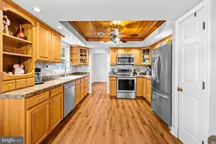 204 Bowen Dr, Fredericksburg, VA 22407 - Photo 11