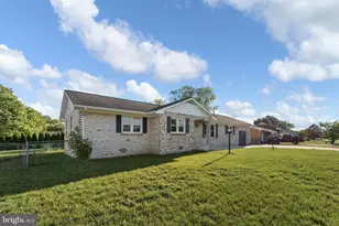 308 Butternut Dr, Fredericksburg, VA 22408 - Photo 3