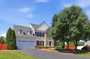 7116 Crown Jewels Ct, Fredericksburg, VA 22407 - Photo 3