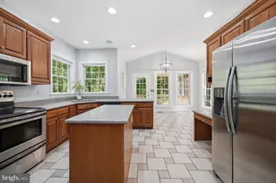 11912 Old Elm Ct, Spotsylvania, VA 22551 - Photo 7