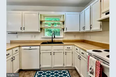 7210 Mackay Court, Spotsylvania, VA 22553 - Photo 9