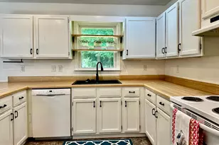 7210 MacKay Ct, Spotsylvania, VA 22553 - Photo 9