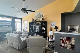 5201 E Philippi Pl, Fredericksburg, VA 22407 - Photo 7