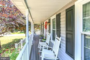 11916 Woodland View Dr, Fredericksburg, VA 22407 - Photo 3