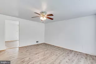 825 Barkley Dr, Fredericksburg, VA 22407 - Photo 5