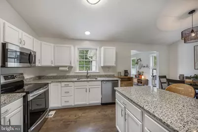 10322 Wisteria Drive, Fredericksburg, VA 22408 - Photo 9