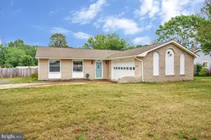 408 S Brooks Dr, Fredericksburg, VA 22408 - Photo 1