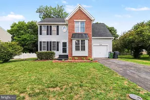 2402 Ruffin Dr, Fredericksburg, VA 22408 - Photo 1