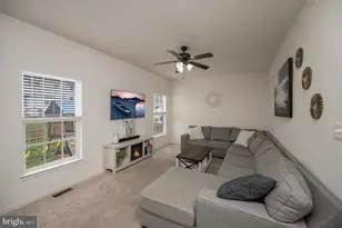 9202 Maple Valley Dr, Fredericksburg, VA 22407 - Photo 5