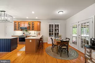 8801 General Couchs Ct, Fredericksburg, VA 22407 - Photo 7