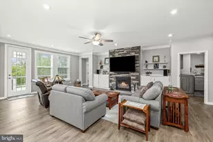 1821 Legacy Ln, Fredericksburg, VA 22408 - Photo 19