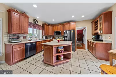 5601 Heritage Hills Circle, Fredericksburg, VA 22407 - Photo 11