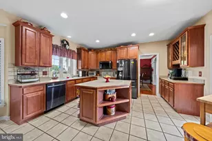5601 Heritage Hills Cir, Fredericksburg, VA 22407 - Photo 11