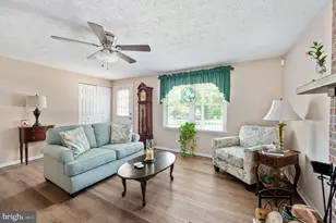 6811 Plantation Forest Dr, Spotsylvania, VA 22553 - Photo 11