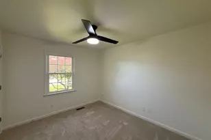 1225 Dewberry Dr, Fredericksburg, VA 22407 - Photo 15