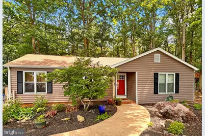 528 Pleasants Drive, Fredericksburg, VA 22407 - Photo 1