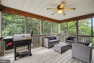 11700 Woodland View Dr, Fredericksburg, VA 22407 - Photo 9