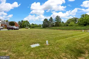 11208 Silversmith Ln, Fredericksburg, VA 22407 - Photo 7