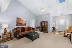 11208 Silversmith Ln, Fredericksburg, VA 22407 - Photo 15