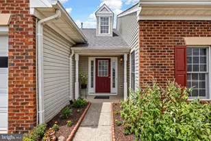 11208 Silversmith Ln, Fredericksburg, VA 22407 - Photo 1