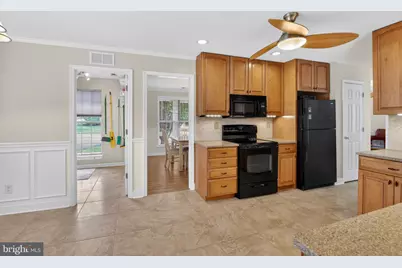 6404 Willow Pond Drive, Fredericksburg, VA 22407 - Photo 9