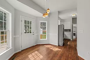 11402 Silverleaf Ln, Fredericksburg, VA 22407 - Photo 9