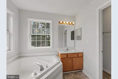 11402 Silverleaf Lane, Fredericksburg, VA 22407 - Photo 17