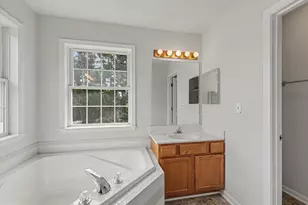 11402 Silverleaf Ln, Fredericksburg, VA 22407 - Photo 17
