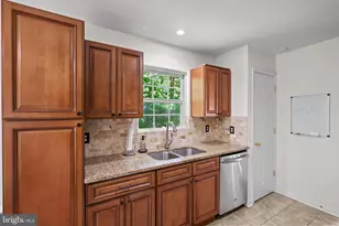 12816 Garrison Ln, Spotsylvania, VA 22551 - Photo 7